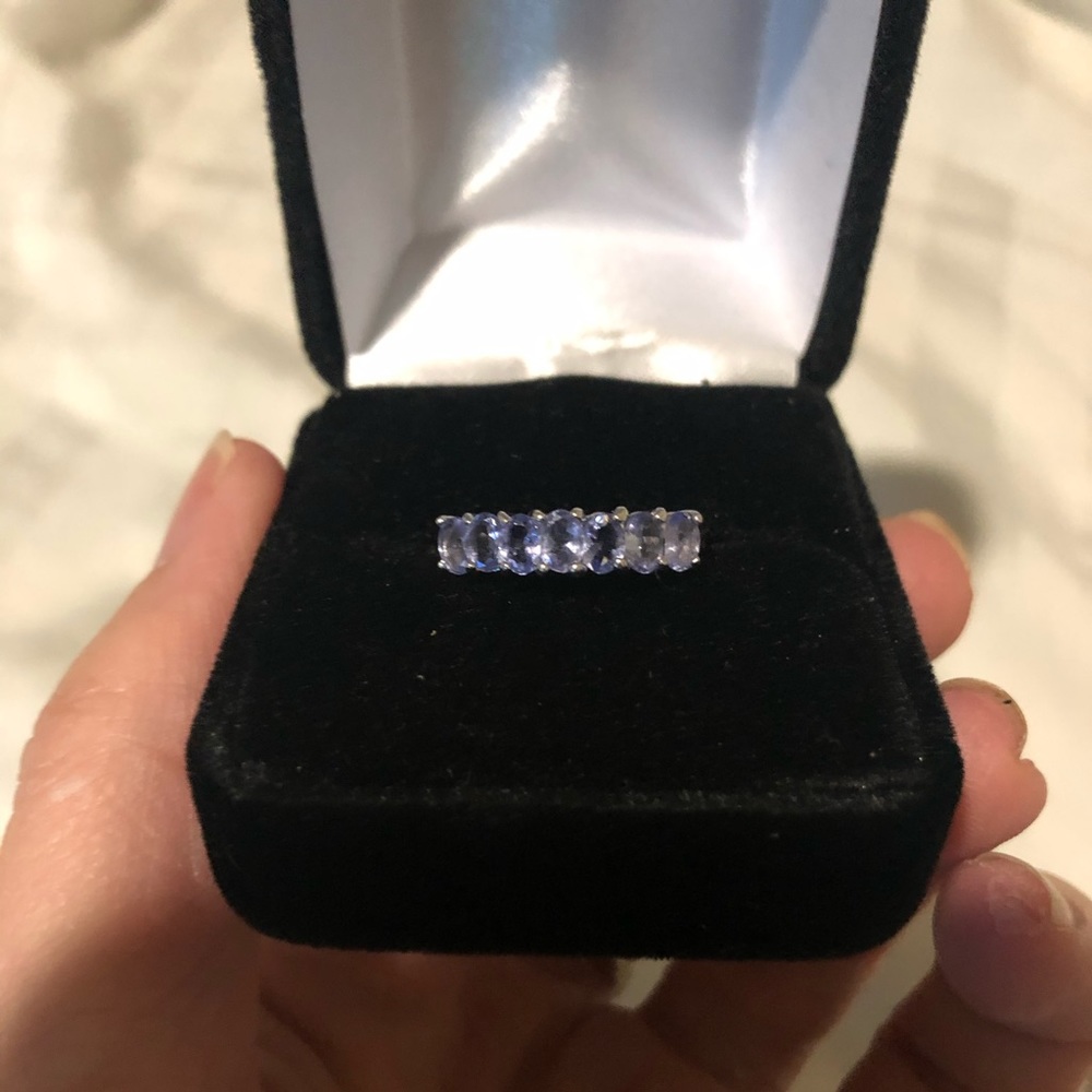 Vintage 14k Lilac Tanzanite ring